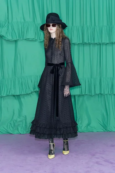 Look 8
